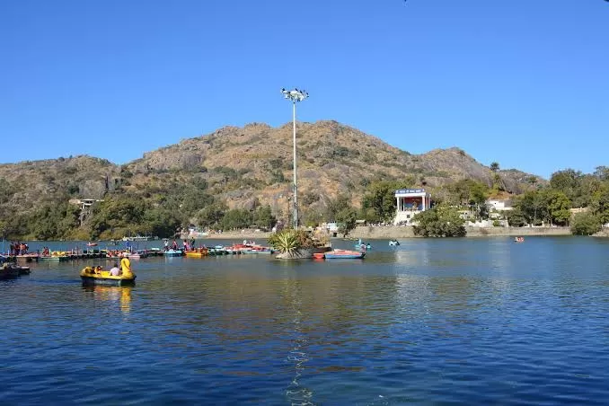 Photo of Nakki lake, Mount abu rajasthan by Ankita Sharma