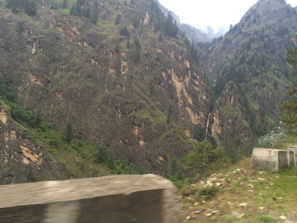 Photo of On the way to Malana by Jesudas Antonyraj(MilesToGoo)