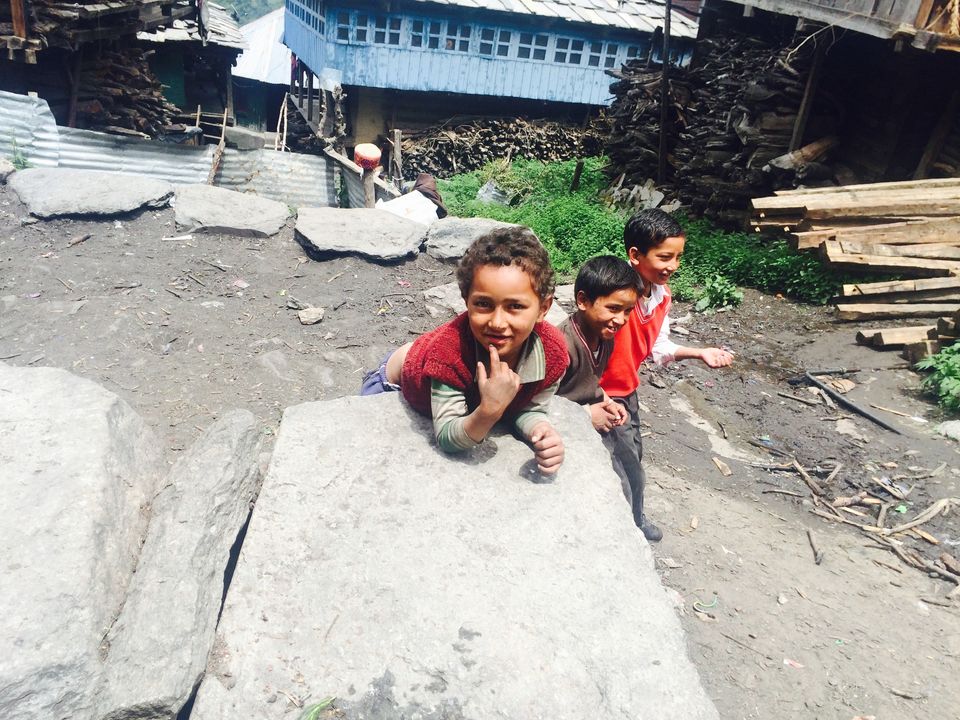 Photo of children of Malana by Jesudas Antonyraj(MilesToGoo)