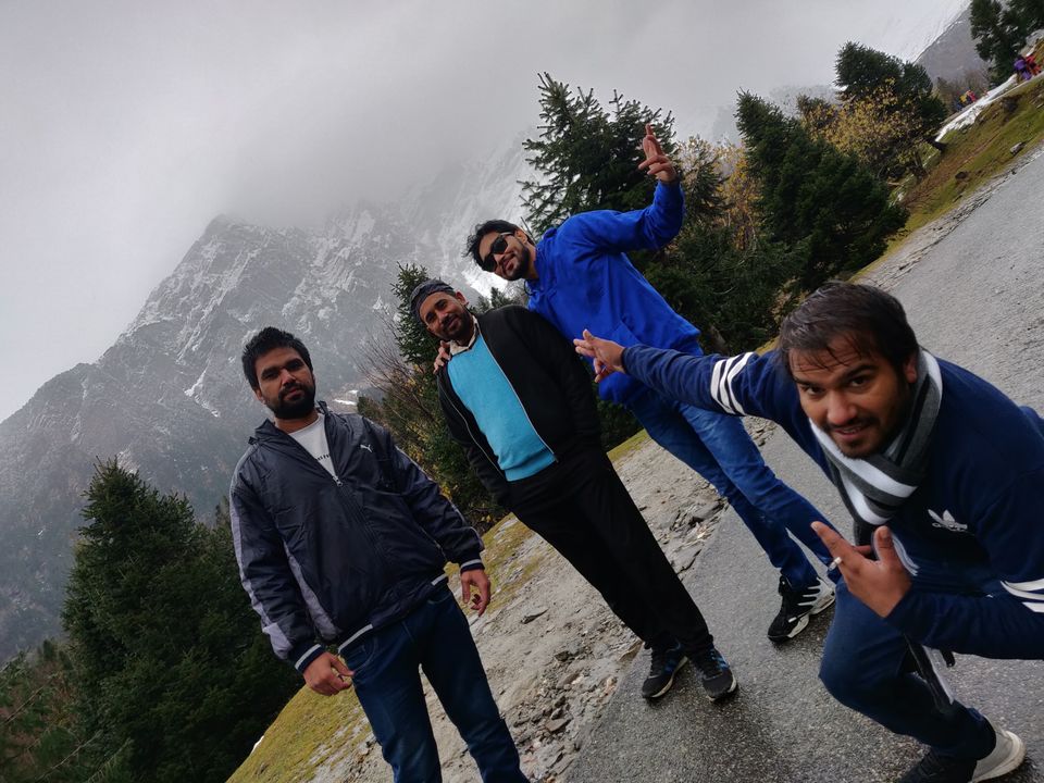 Photo of Gulaba Tourist Spot, Leh Manali Highway, Himachal Pradesh, India by Kanchan Chauhan