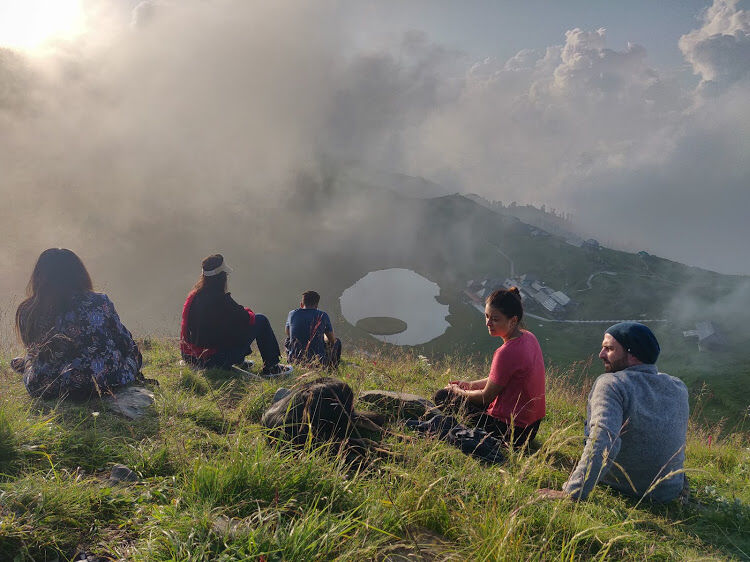 Photo of Prashar Lake | A Delightful Getaway by Shobita Negi
