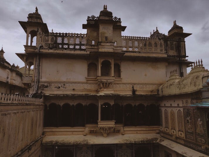 Photo of City Palace, Tulsi Marg, Gangori Bazaar, J.D.A. Market, Pink City, Jaipur, Rajasthan, India by Shobita Negi