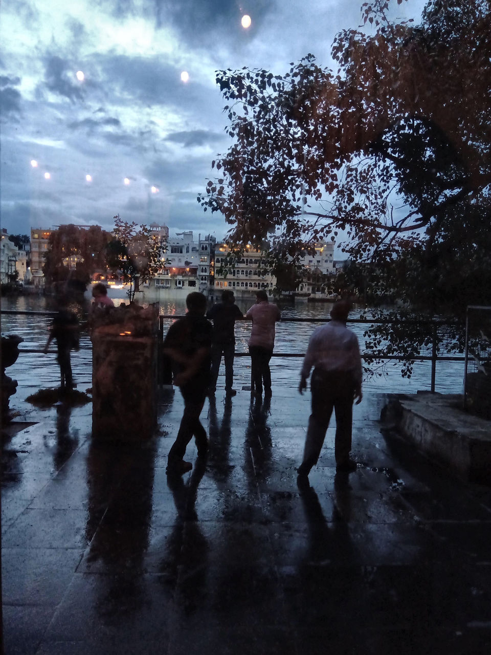 Photo of Helloboho Lake side Restaurant, Gangaur Ghat Marg, opp. bagore ki haveli, Ashoka Haveli, Silawatwari, Udaipur, Rajasthan, India by Shobita Negi
