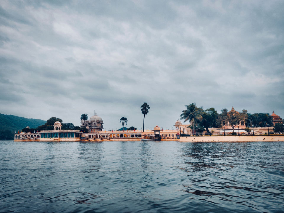 Photo of Lake Pichola, Pichola, Udaipur, Rajasthan by Shobita Negi