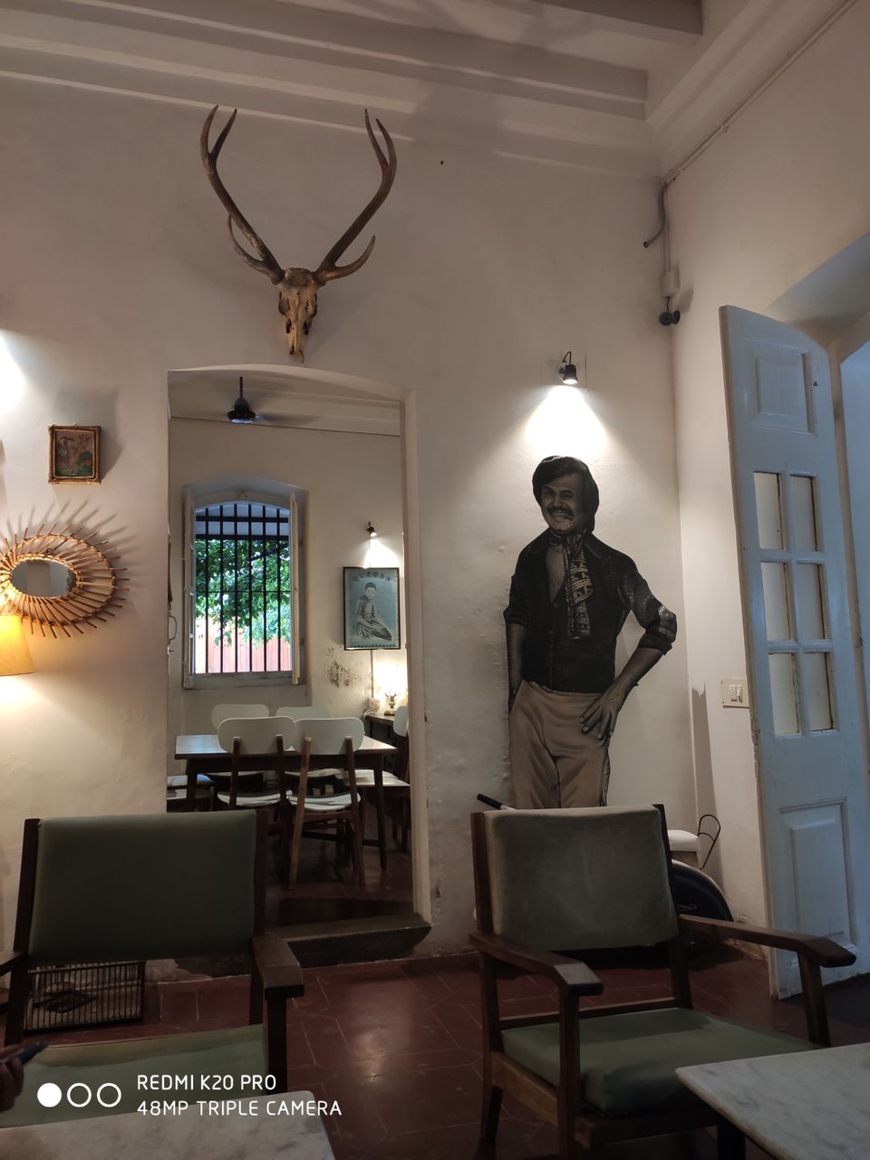 Photo of Cafe des Arts, Suffren Street, White Town, Puducherry, India by treasure traveling