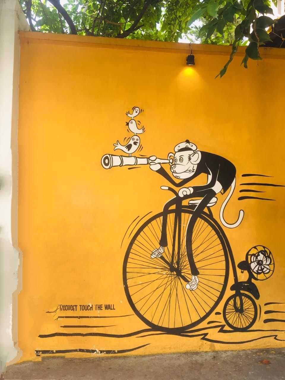Photo of Cafe des Arts, Suffren Street, White Town, Puducherry, India by treasure traveling