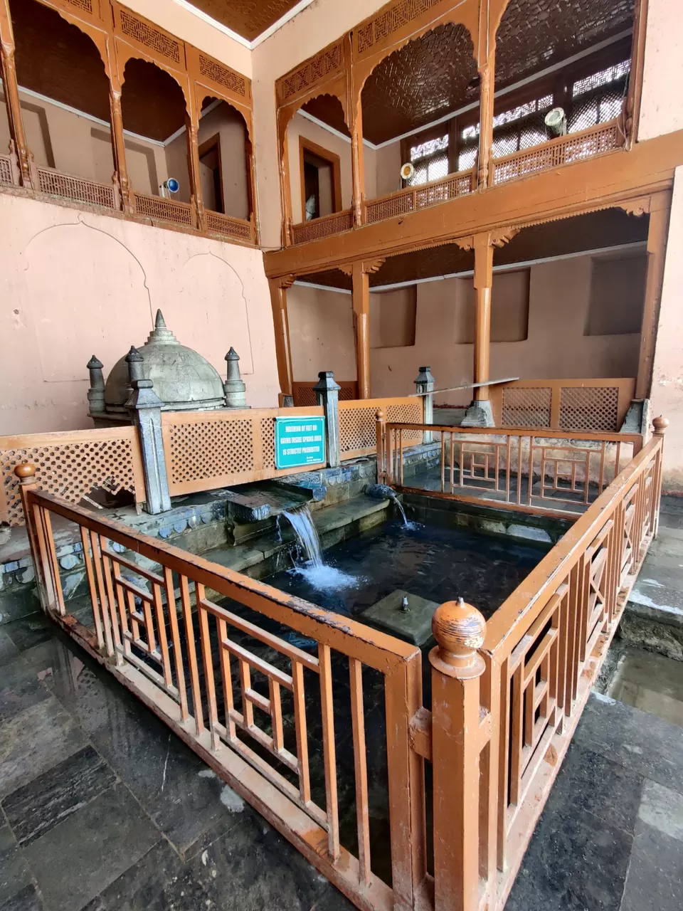 Photo of Chashma Shahi Garden by Shrishti Srivastava