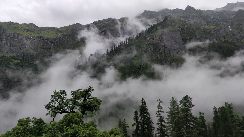 Photo of PIN PARVATI PASS: Our Rendezvous with verdant valleys and the hazel-colored Himalayas 5/36 by Nitika Sharma