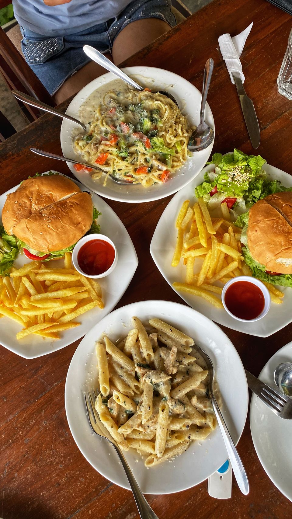 Photo of 5 Sea-facing Restaurants in Goa You Need to Visit for the Ultimate Foodie's Experience by UnderMyPinkUmbrella