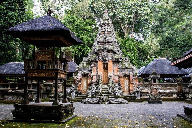 Photo of A Day Trip to Monkey Forest in Ubud, Bali – What to Expect 3/5 by Peaushan Devanarayana