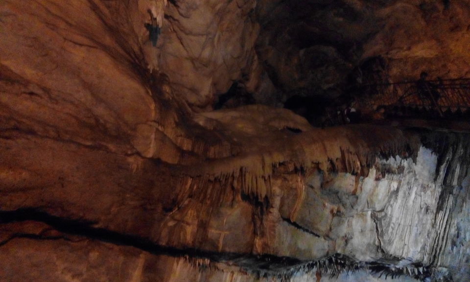 Photo of Borra Caves, Andhra Pradesh, India by Vaibhav Mishra