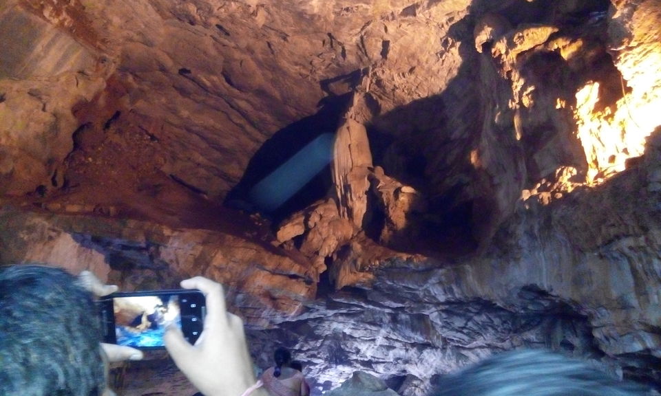Photo of Borra Caves, Andhra Pradesh, India by Vaibhav Mishra
