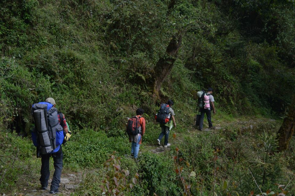 Photo of Dodak Buriakhop Road, Sikkim, India by Bong Backpackers