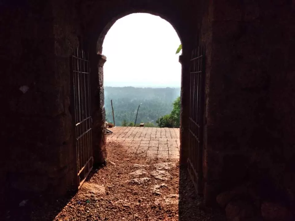 Photo of Chapora Fort, Chapora, Goa, India by Arundhati Bhunia