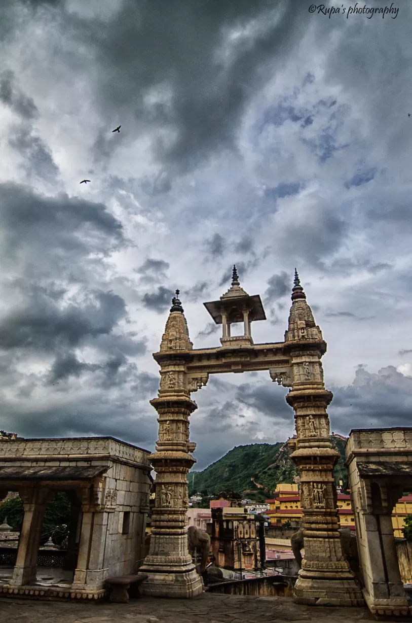 Photo of Govind Ji Ka Mandir, Bhagirath Nagar, Jaipur, Rajasthan, India by Rupa Datta Majumder