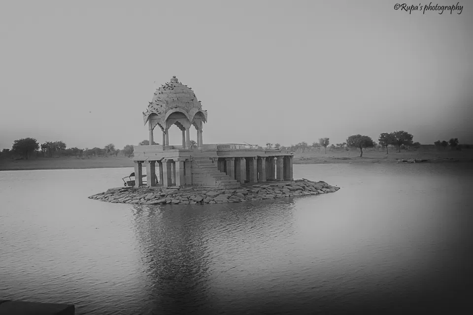 Photo of Gadisar Lake, Postal Colony, Jaisalmer, Rajasthan, India by Rupa Datta Majumder