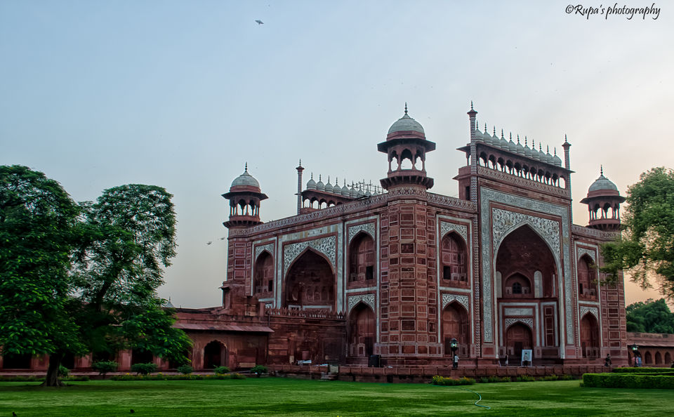 Photo of Taj Mahal, Agra, Uttar Pradesh, India by Rupa Majumder