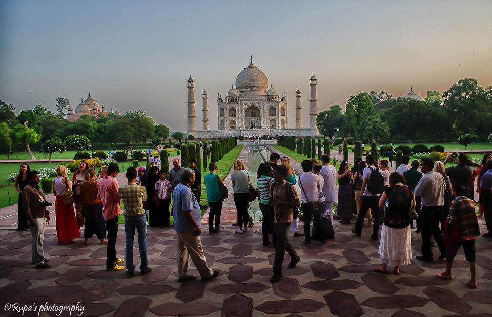 Photo of Taj Mahal, Agra, Uttar Pradesh, India by Rupa Majumder