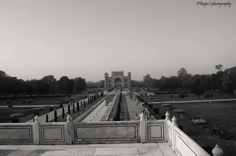 Photo of Taj Mahal, Agra, Uttar Pradesh, India by Rupa Majumder