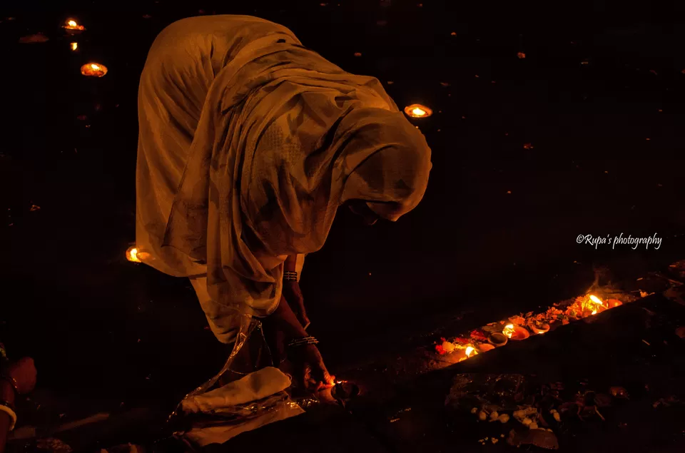 Photo of Ganga Aarti, Katesar, Varanasi, Uttar Pradesh, India by Rupa Datta Majumder