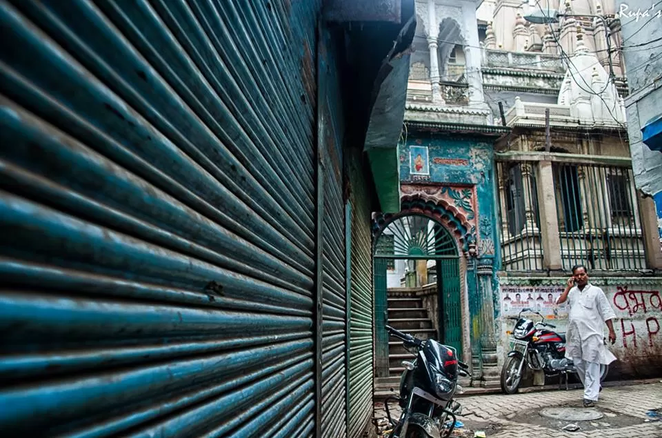 Photo of Shri Kashi Vishwanath Temple, Lahori Tola, Varanasi, Uttar Pradesh, India by Rupa Datta Majumder