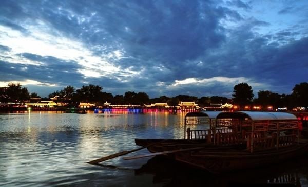 Photo of Beijing :- Explore Houhai bar Street and Market 5/5 by Nandan Priyadarshi