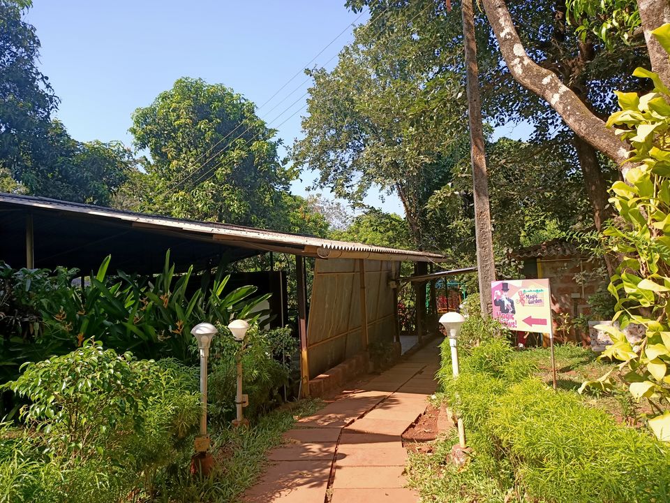 Photo of Prachin Konkan, Rajwadi, Ganpatipule, Maharashtra, India by Rama Kant Gupta