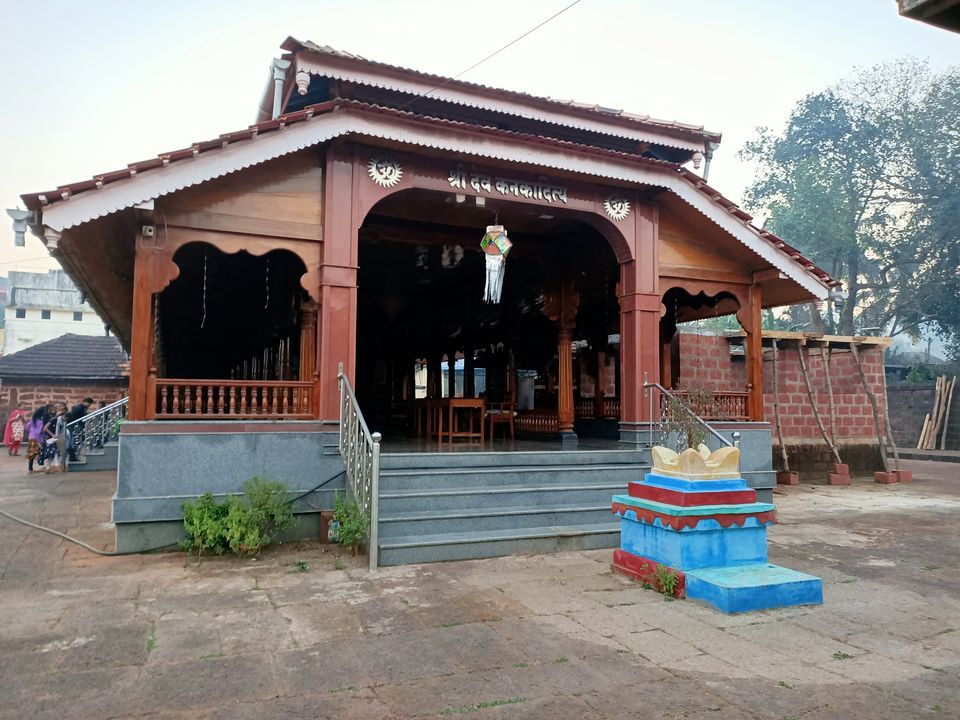 Photo of Hotel Ratnaprabha Palace, Navedar, Adivare, Rajapur, Maharashtra, India by Rama Kant Gupta