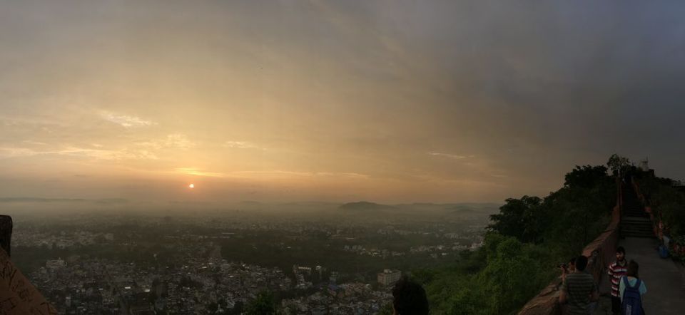 Photo of Monsoon palace, Sajjan Garh Road, near Mewar Garh hotel, Eklavya Colony, Udaipur, Rajasthan, India by Samar