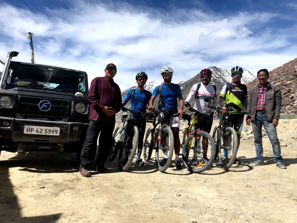 Photo of Manali to Leh cycled in MTB (nearly 500 Kms 7 days passing highest peaks) by Vinay Dev