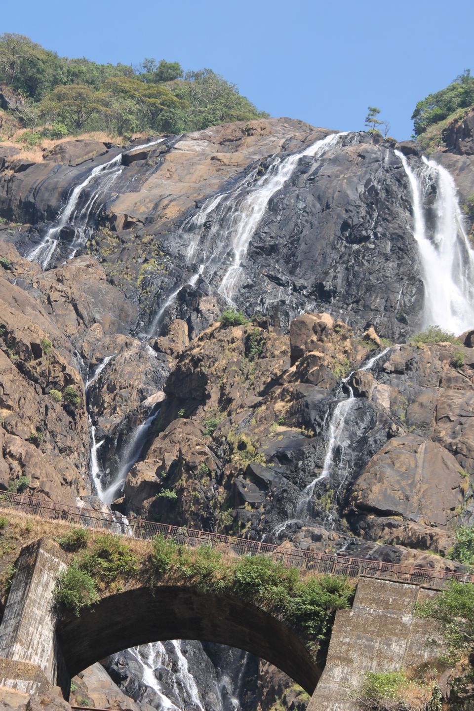 Photo of Doodhsagar waterfall, DoodhSagar Waterfalls Trail, Sonaulim, Goa, India by Deepak Kumar Jha