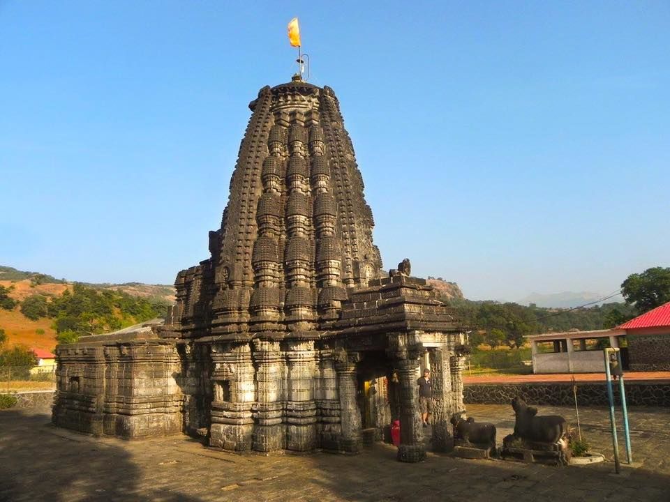 Photo of Amruteshwar Temple, Ratanwadi, Maharashtra, India by Sheetal Vibhuti escapingsoul.in
