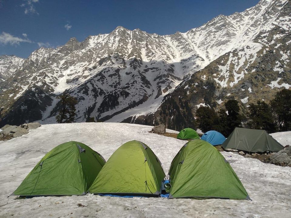 Photo of Indrahar Pass, Dhar Alangari, Himachal Pradesh by Sheetal Vibhuti escapingsoul.in