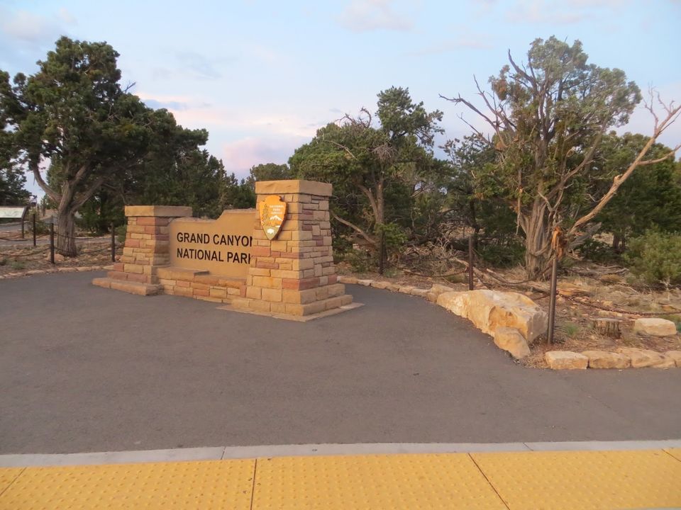 Photo of Road trip to Grand Canyon 10/10 by Shweta Roy