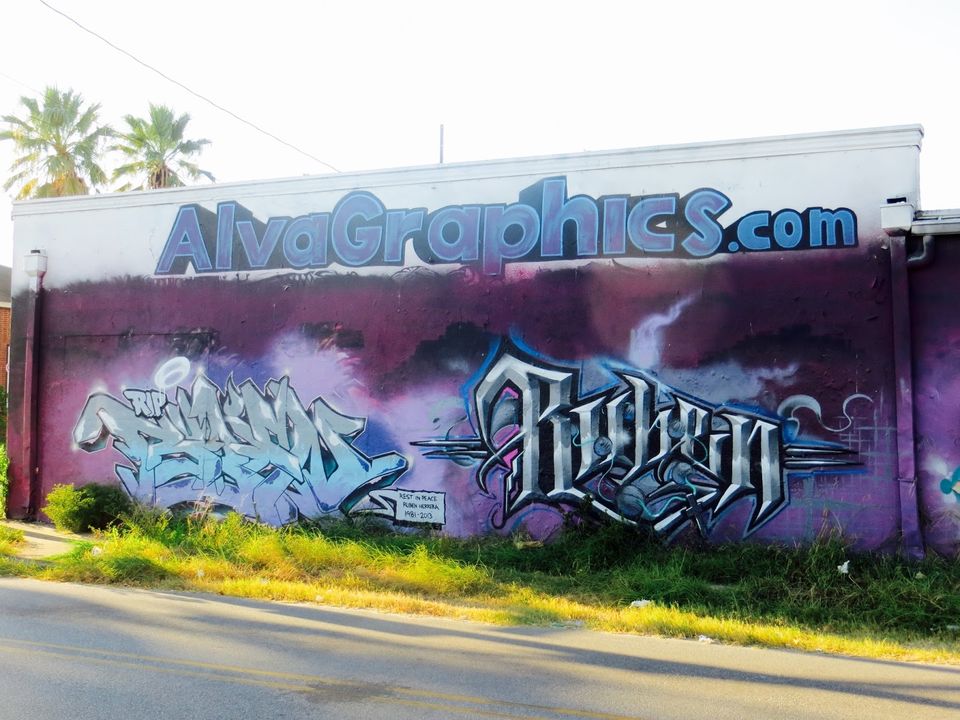 Photo of Houston's gorgeous graffiti !! 10/28 by Shweta Roy