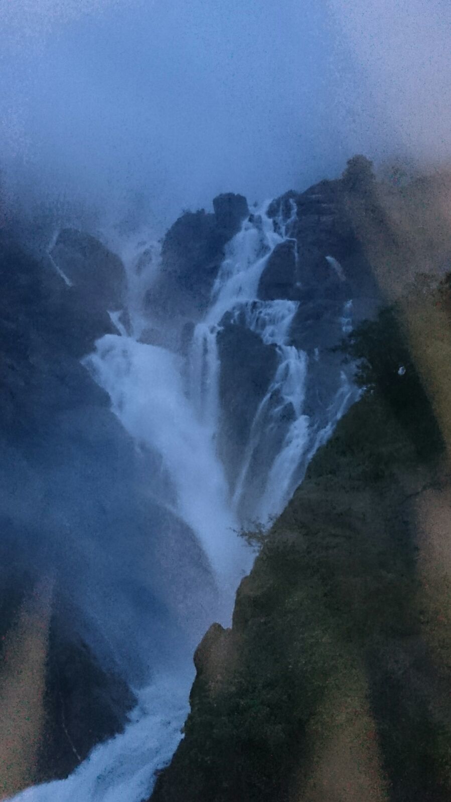 Photo of Dudhsagar Waterfalls – The Wild White Beauty 3/10 by Rohan Mungekar