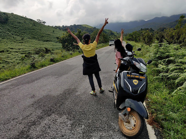 Photo of Four girls for Fun - Chikmagalur Bike Trip :) by sindhu bijjal