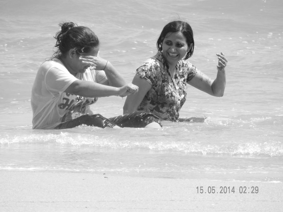 Photo of Where sun kisses the sea!! Gokarna it is:) 6/15 by Zinnat
