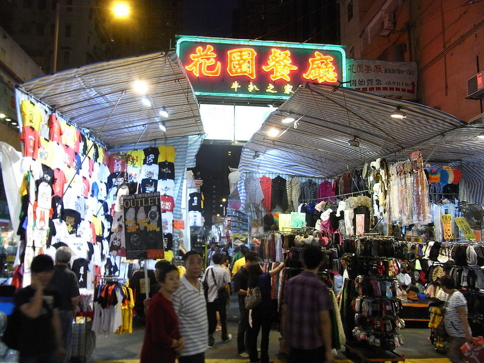 Photo of The Best Street Shopping in Hong Kong – Bountiful Bargains Galore! 2/5 by william barry