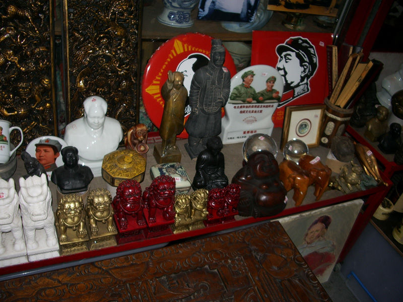 Photo of The Best Street Shopping in Hong Kong – Bountiful Bargains Galore! 3/5 by william barry