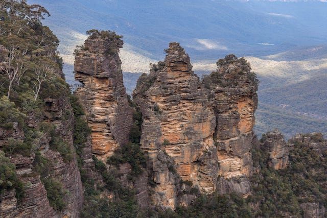 Photos of Echo Point, Katoomba, New South Wales, Australia 1/2 by Shona Guthrie