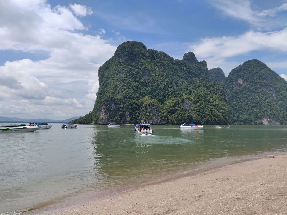 Photo of Phang Nga Bay, Thailand by Anu and Naveen