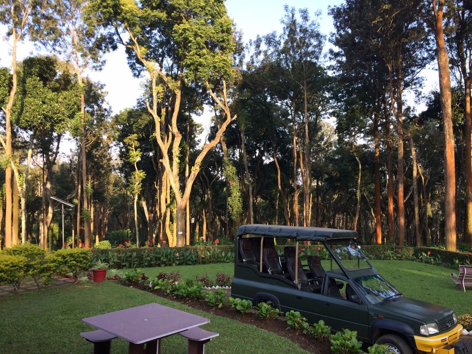 Photo of Woshully Bungalow, Tata Coffee Ltd, Pollibetta, Karnataka, India by Shamli Hingorani