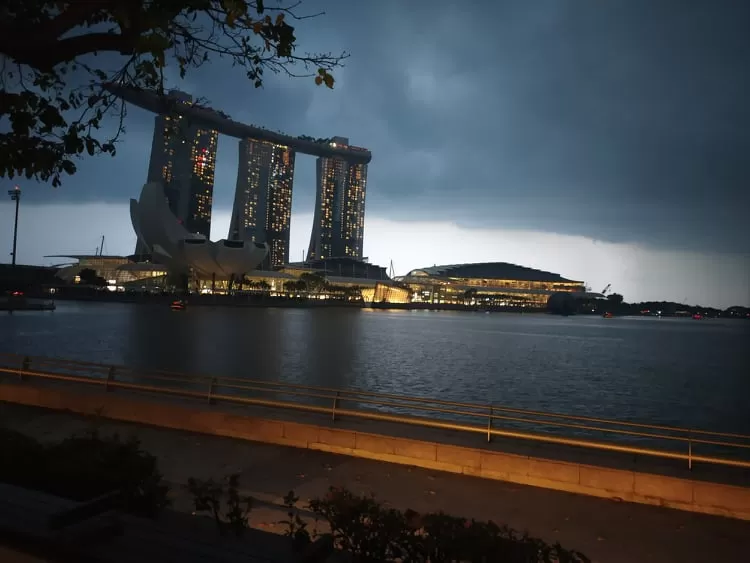 Photo of Bayfront Avenue, Marina Bay Sands, Singapore by Pratya Goyal