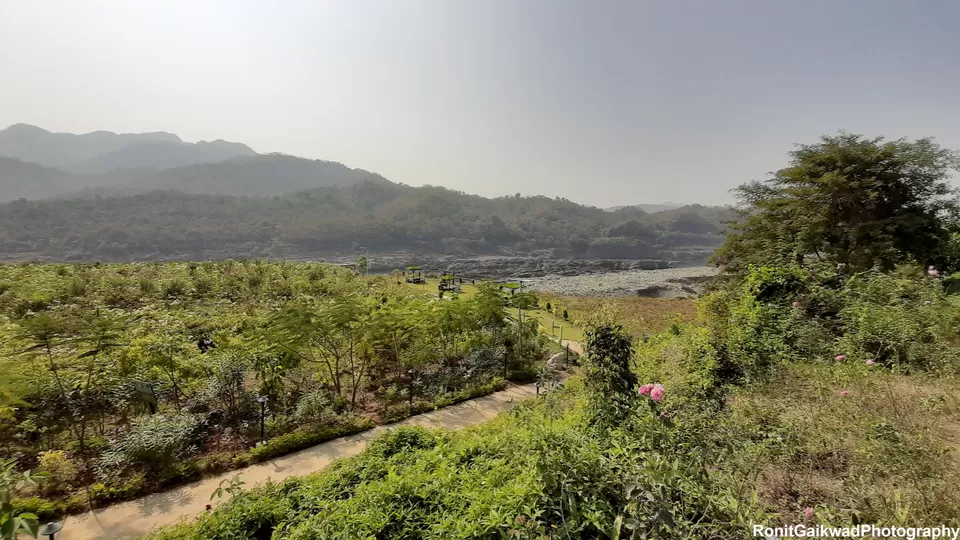 Photo of Valley of Flowers (ફ્લાવર વેલી), Gujarat, India by Ronit Rajesh Gaikwad