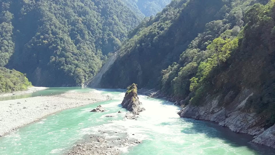 Photo of Bhagwan Parshuram Kund Mandir, Arunachal Pradesh, India by Mohit Jain