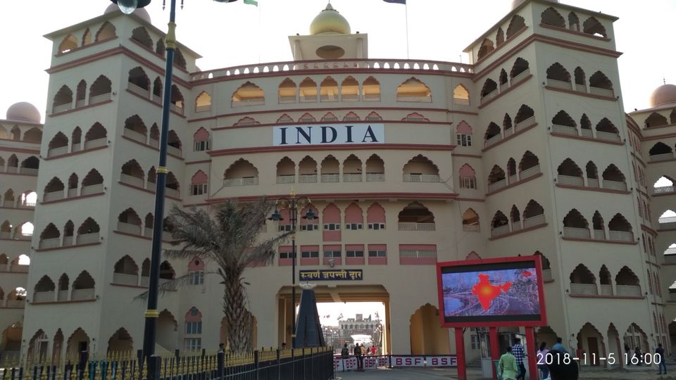 Photo of India-Pakistan Wagah Border Stadium 1, Wagah, Hardo Rattan, Punjab, India by Sumit Sanjiv Bhosale