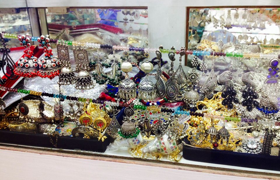 Photo of Dariba Kalan: The Lane of Incomparable Pearls & Jalebis no traveller should miss 15/20 by Srishti Jha