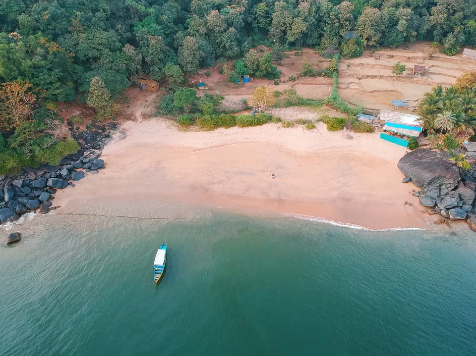 Photo of Half Moon Beach, Gokarna, Karnataka by ItinerariesByDnKomi