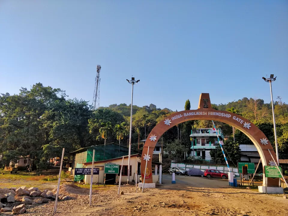 Photo of India-Bangladesh Border Haat, Kasba, Bangladesh by Shreekara udupa
